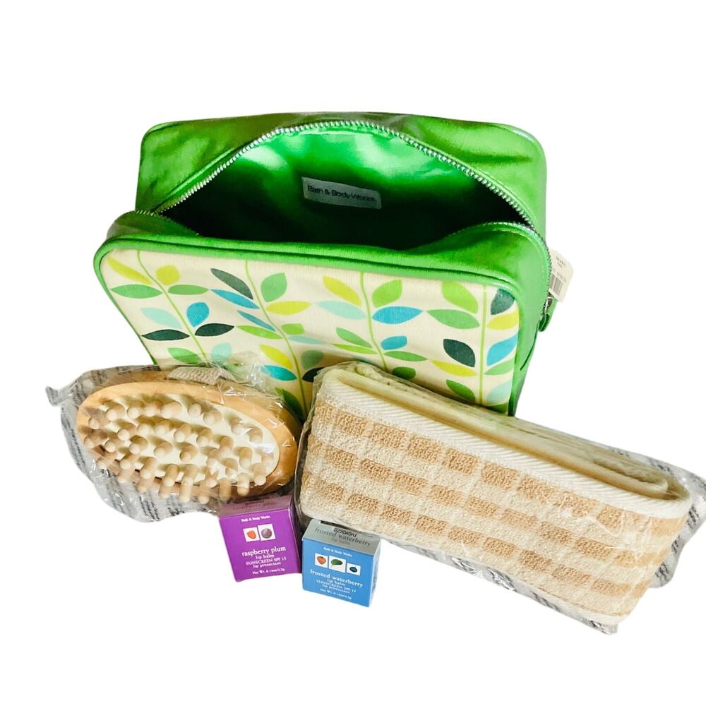 Bath&Body Works Gift Set -NWT- Loofah, Brush, SPF Lip Balm, Makeup Case w Zipper